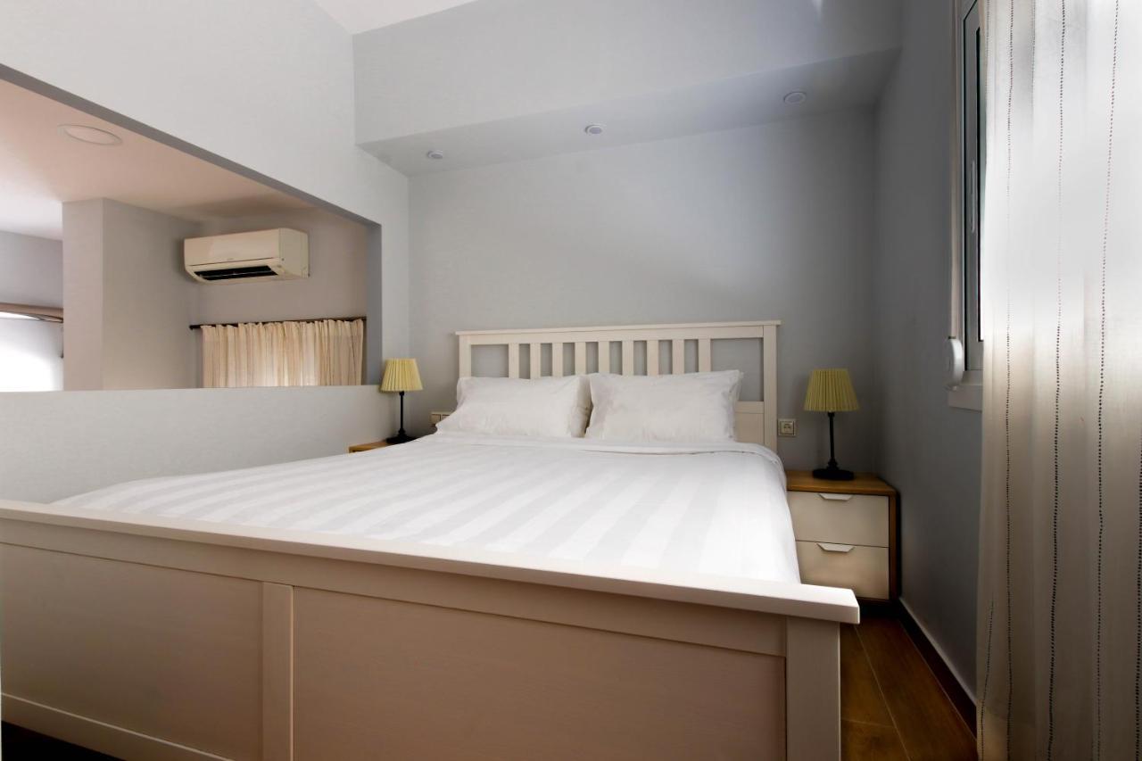 Twin Lofts Ταξιαρχών, A Kalamatastay Property Exterior foto
